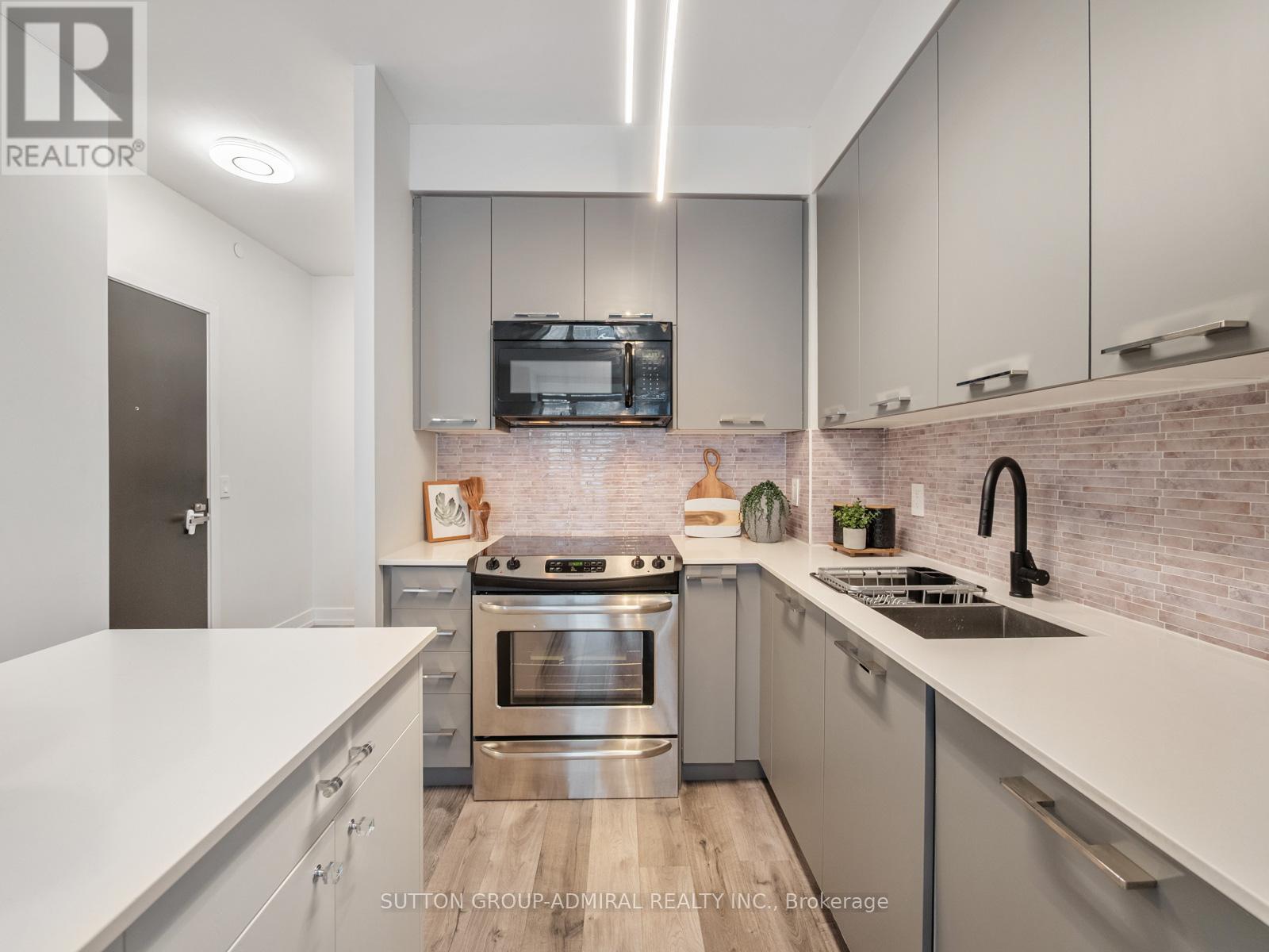 813 - 9471 Yonge Street, Richmond Hill, Ontario  L4C 0Z5 - Photo 5 - N13173452