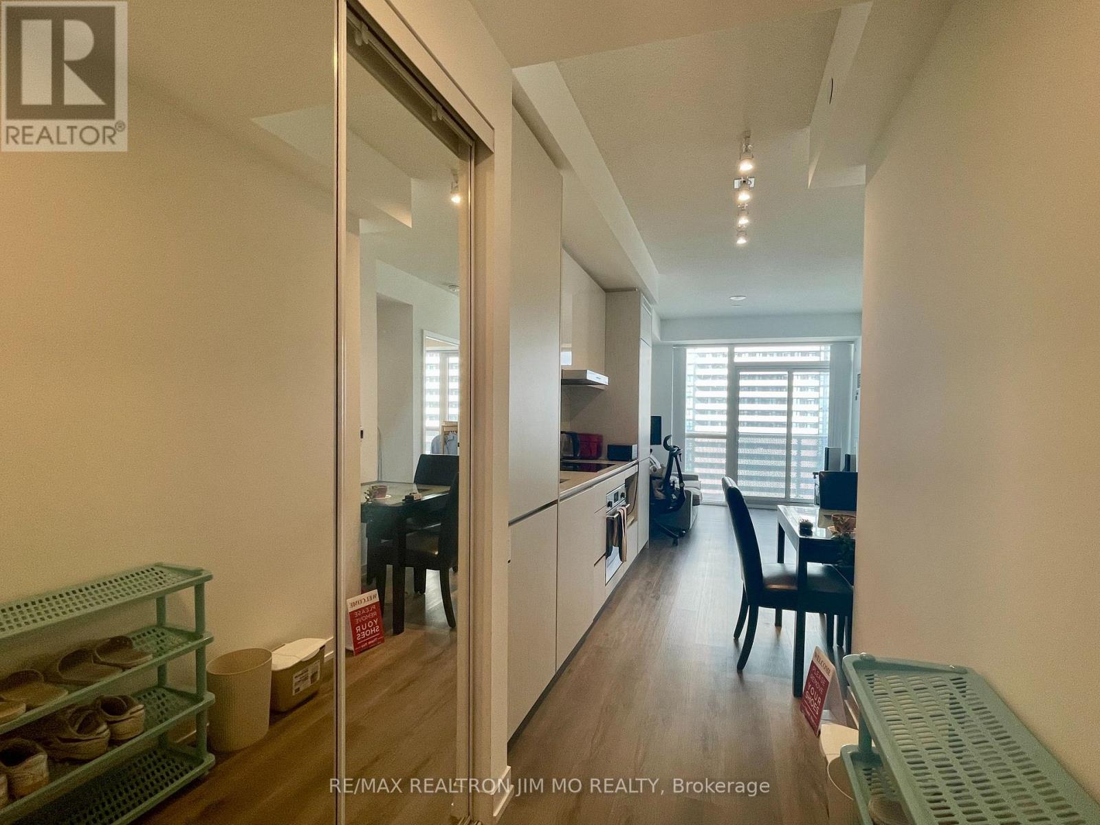 4016 - 28 Interchange Way, Vaughan, Ontario  L4K 0P8 - Photo 4 - N13173494
