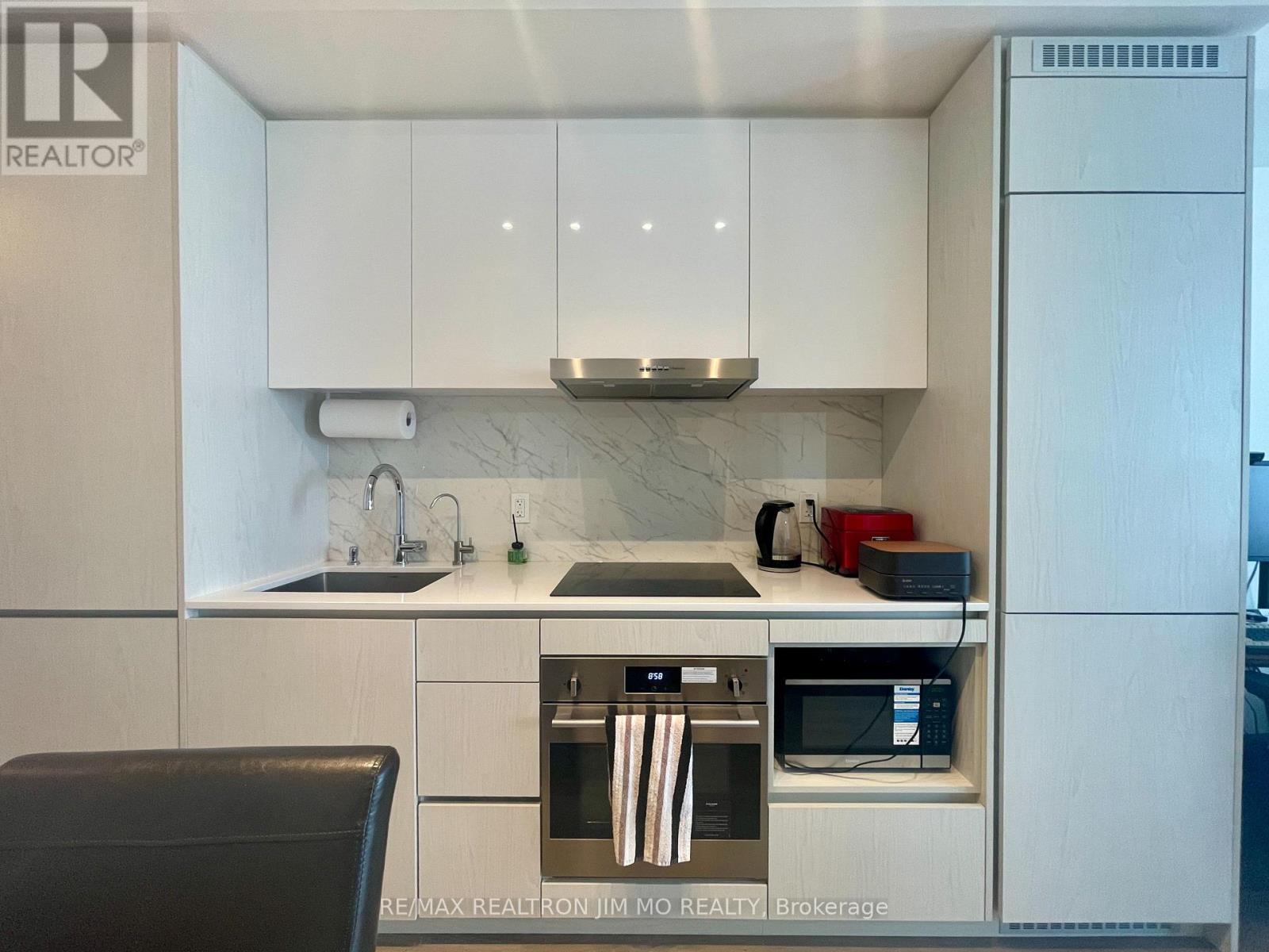 4016 - 28 Interchange Way, Vaughan, Ontario  L4K 0P8 - Photo 9 - N13173494
