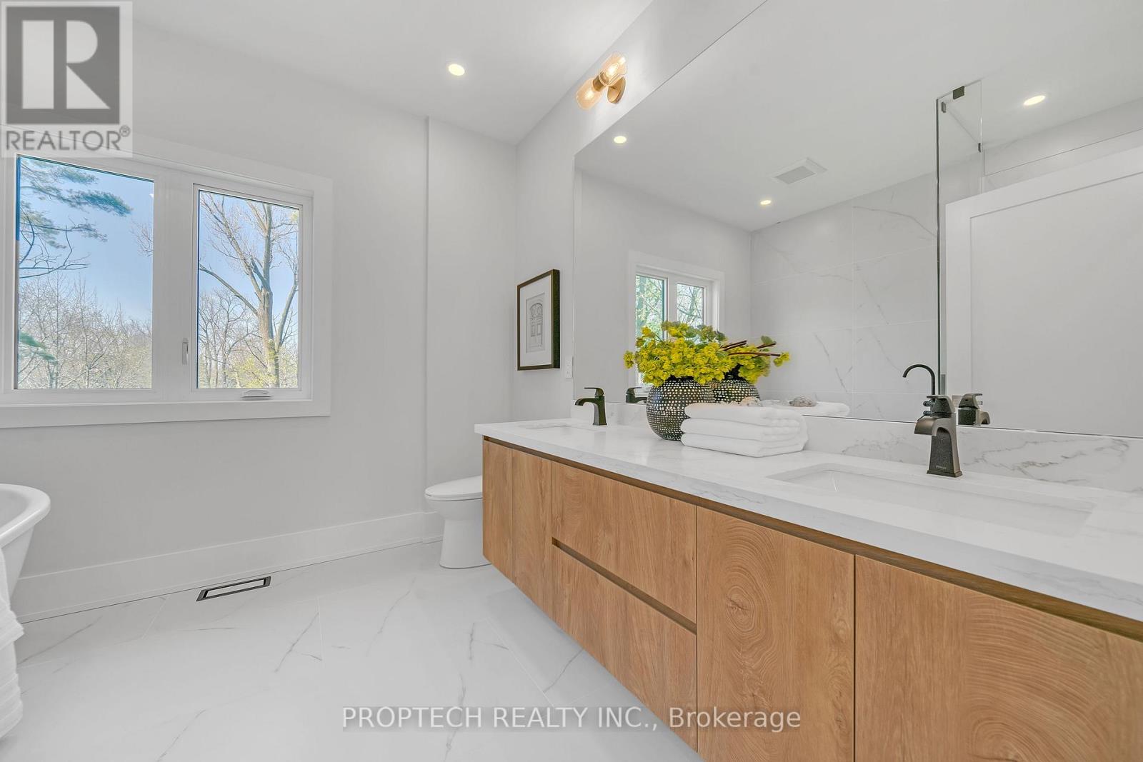 6030 Hillsdale Drive, Whitchurch-Stouffville, Ontario  L4A 3B8 - Photo 16 - N13173526