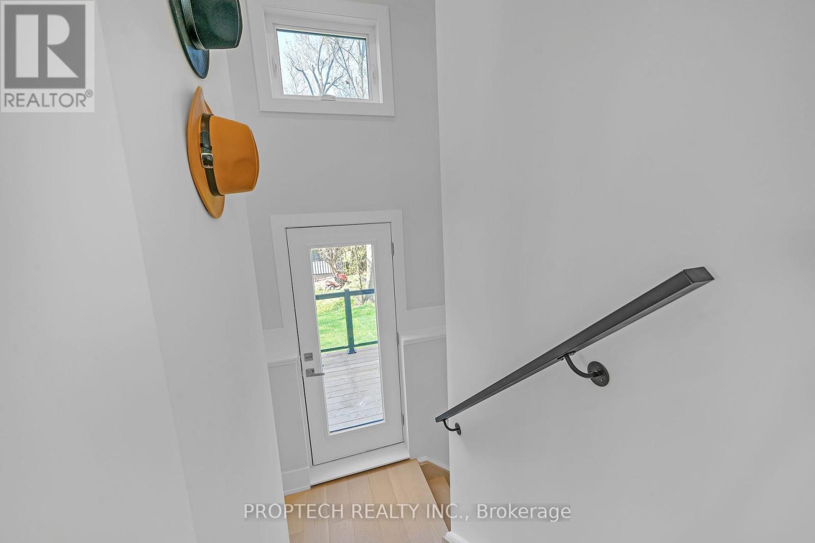 6030 Hillsdale Drive, Whitchurch-Stouffville, Ontario  L4A 3B8 - Photo 23 - N13173526