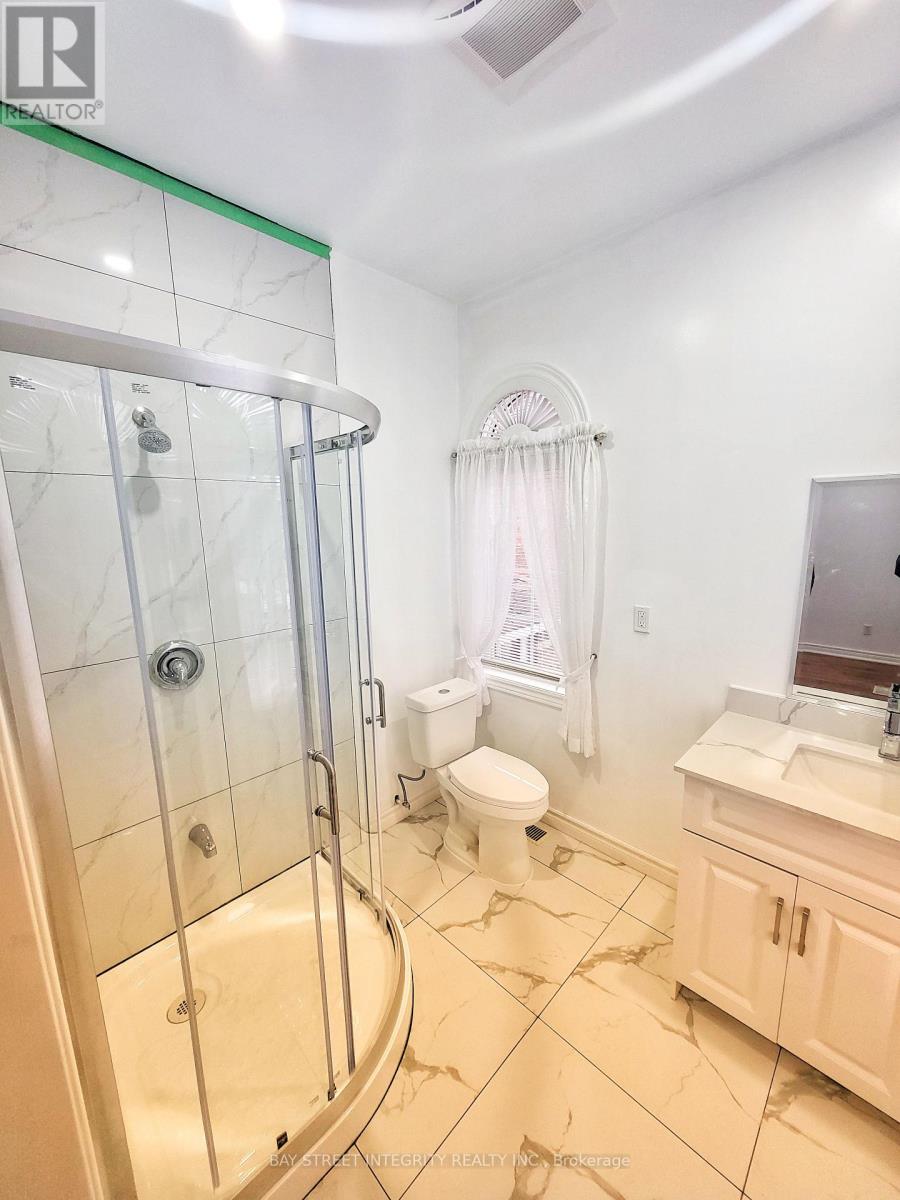 Main 37 Sandham Crescent, Markham, Ontario  L3S 4J7 - Photo 9 - N13173562