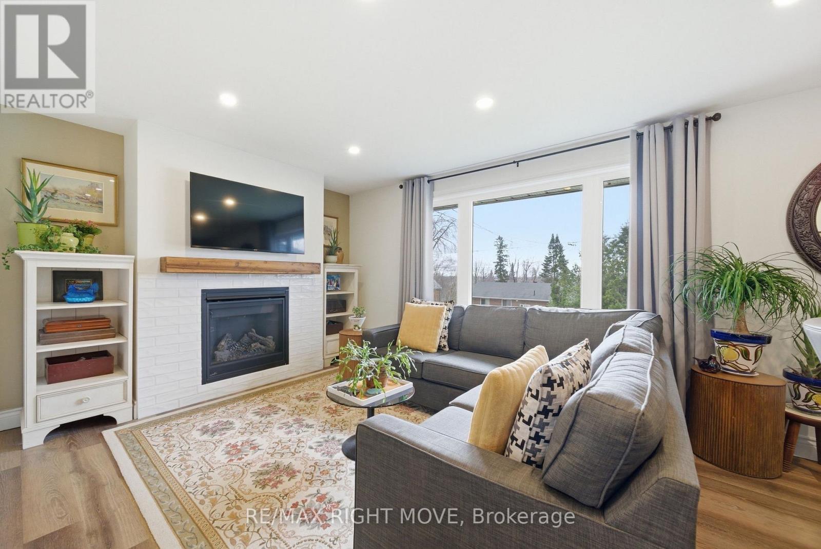 84 Brant Street W, Orillia, Ontario  L3V 3N9 - Photo 7 - S13173612