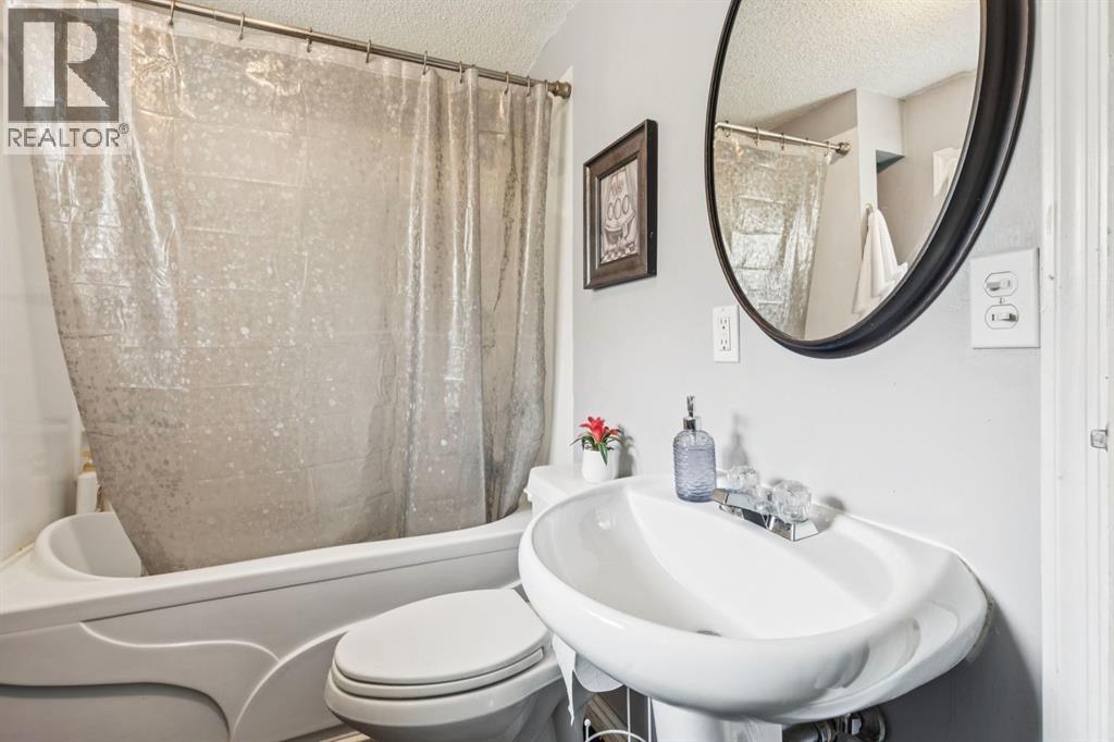 7417 24 Street Se, Calgary, Alberta  T2C 0Y7 - Photo 16 - A2311205