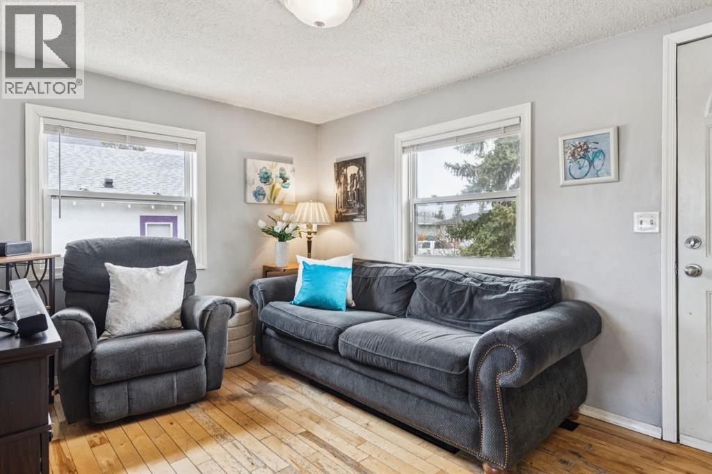 7417 24 Street Se, Calgary, Alberta  T2C 0Y7 - Photo 8 - A2311205