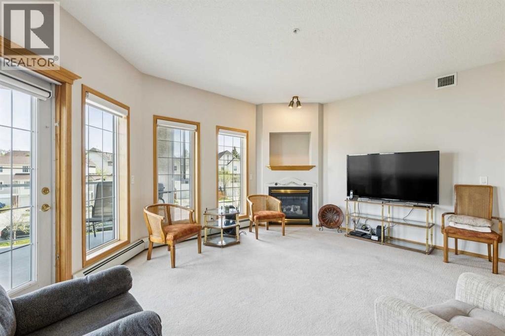 224, 223 Tuscany Springs Boulevard Nw, Calgary, Alberta  T3L 2M2 - Photo 3 - A2314388