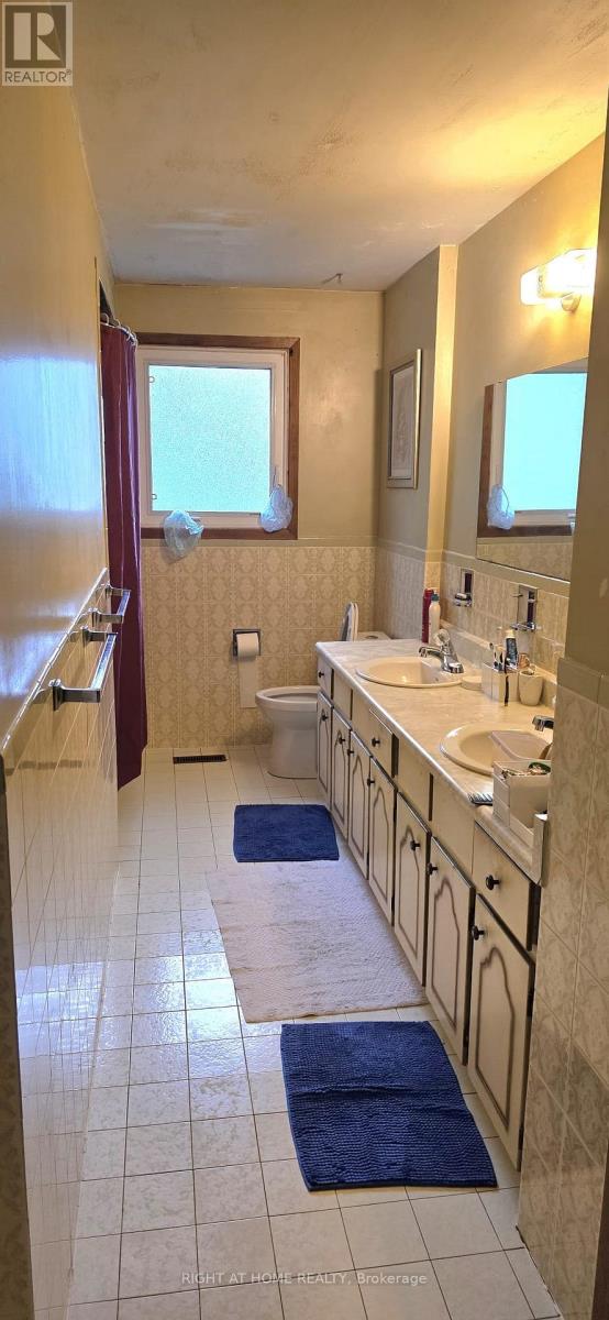 459 Archdekin Drive, Brampton, Ontario  L6V 3G3 - Photo 13 - W13173474