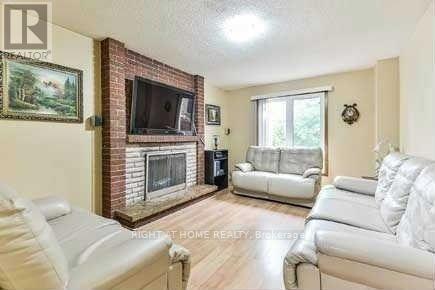 459 Archdekin Drive, Brampton, Ontario  L6V 3G3 - Photo 8 - W13173474