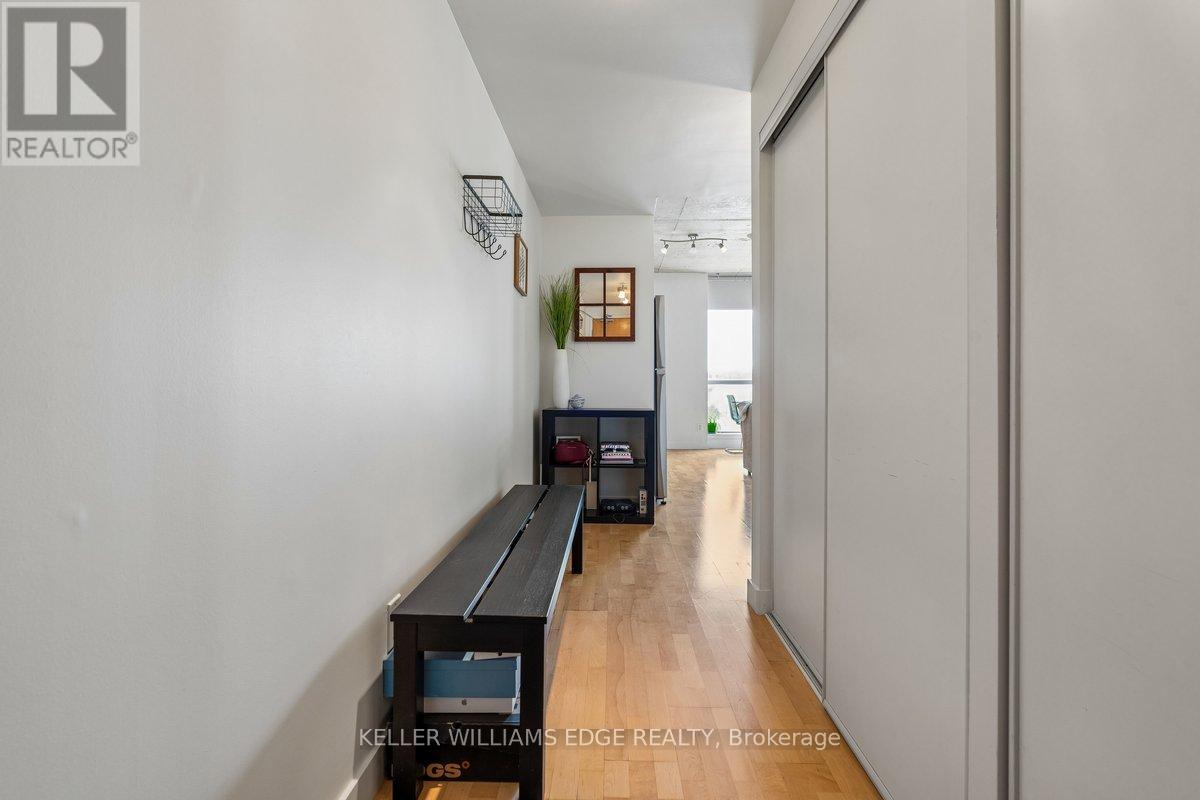 612 - 1375 Dupont Street, Toronto, Ontario  M6H 4J8 - Photo 4 - W13173512