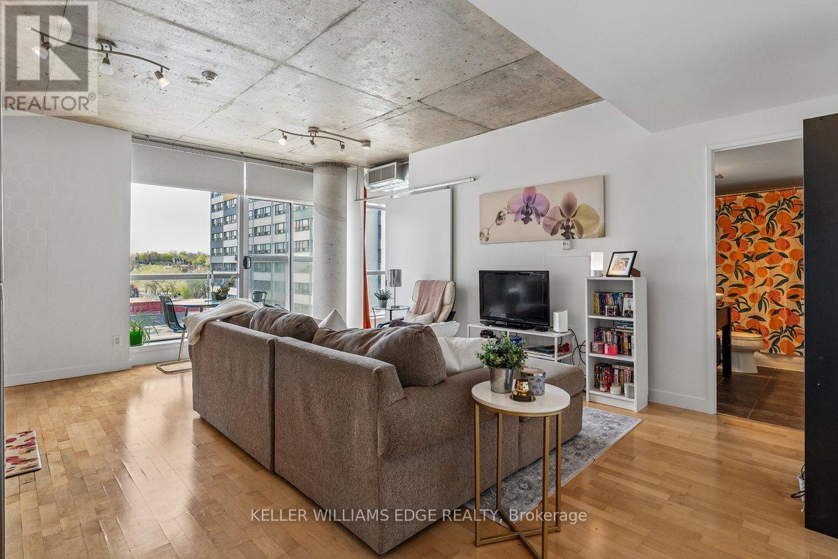 612 - 1375 Dupont Street, Toronto, Ontario  M6H 4J8 - Photo 6 - W13173512
