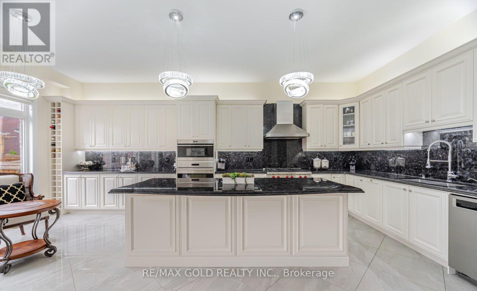 106 Rising Hill Ridge, Brampton, Ontario  L6Y 6B2 - Photo 15 - W13173542