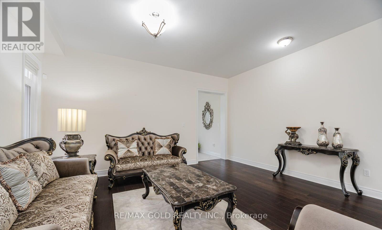 106 Rising Hill Ridge, Brampton, Ontario  L6Y 6B2 - Photo 9 - W13173542
