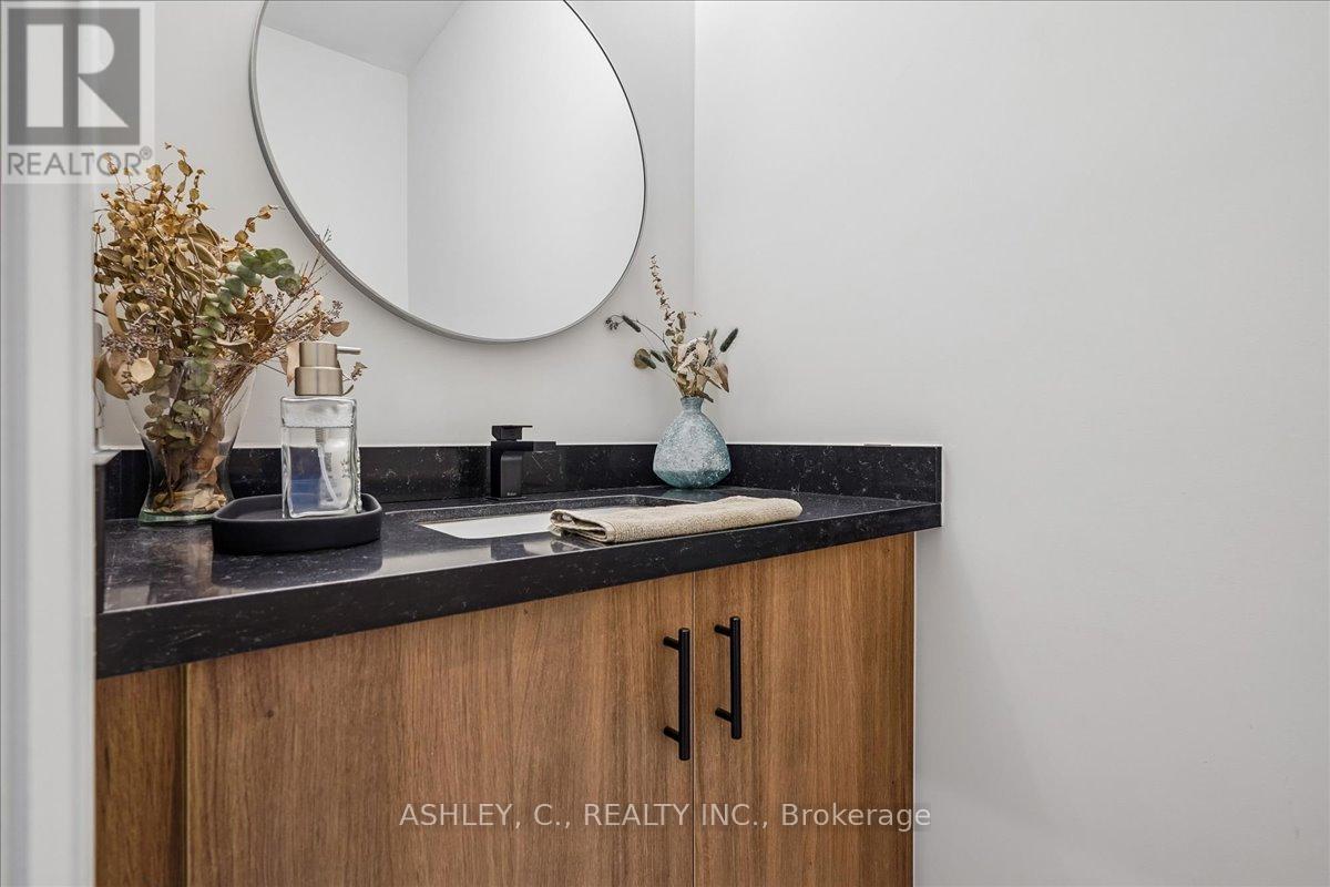14 Trellanock Road, Brampton, Ontario  L6Y 6K8 - Photo 18 - W13173606