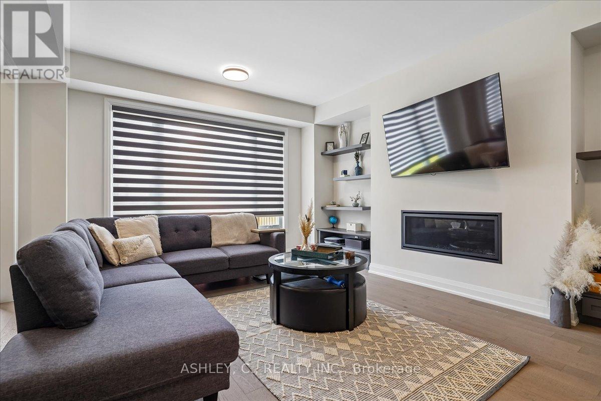 14 Trellanock Road, Brampton, Ontario  L6Y 6K8 - Photo 7 - W13173606