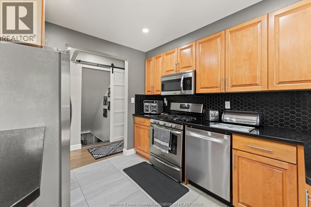 3233 Dandurand, Windsor, Ontario N9E 2E9 - Photo 12 - 26012146