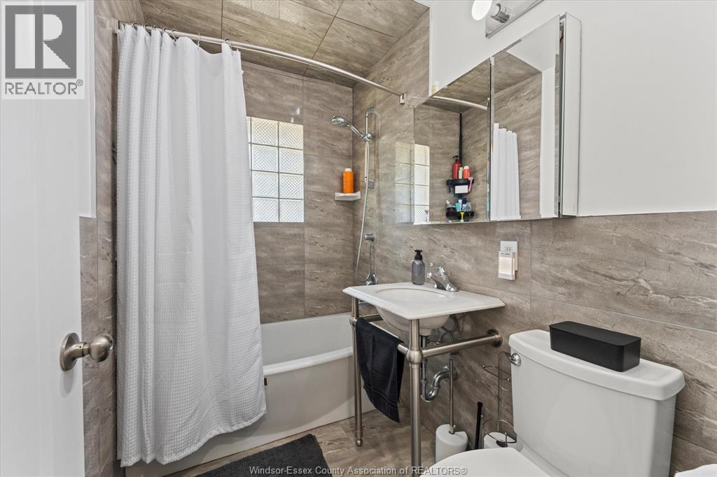 3233 Dandurand, Windsor, Ontario N9E 2E9 - Photo 17 - 26012146