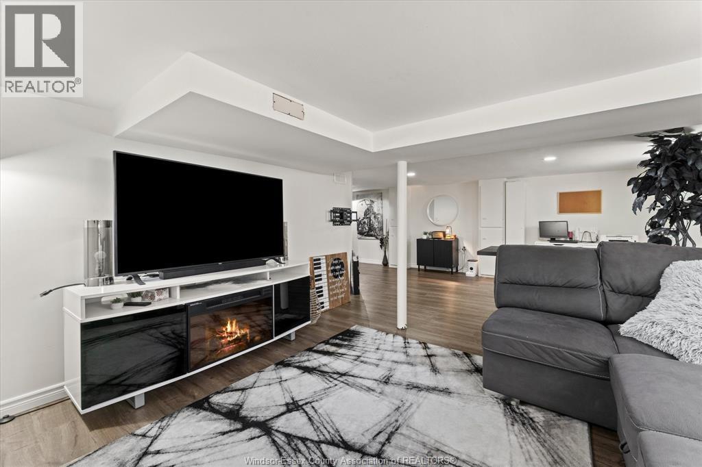 3233 Dandurand, Windsor, Ontario N9E 2E9 - Photo 25 - 26012146