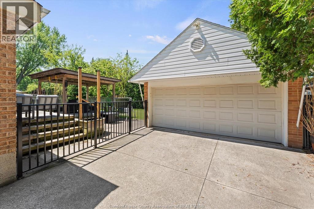 3233 Dandurand, Windsor, Ontario N9E 2E9 - Photo 35 - 26012146