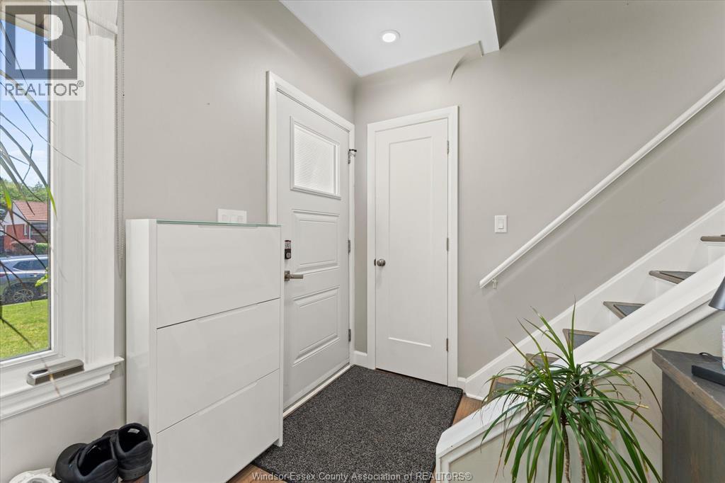 3233 Dandurand, Windsor, Ontario N9E 2E9 - Photo 4 - 26012146