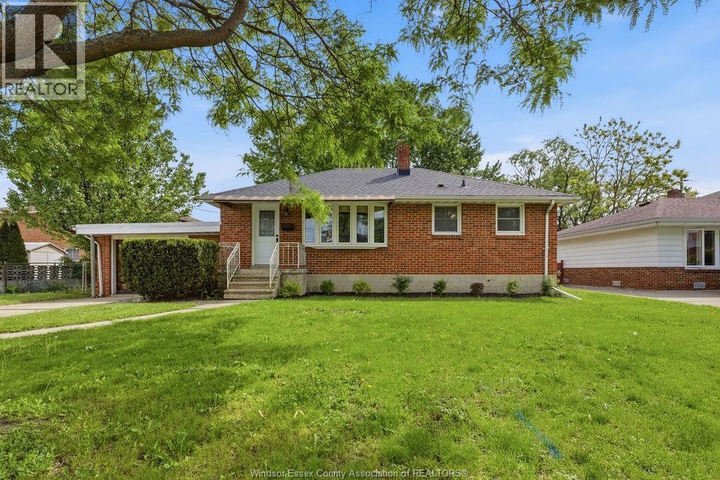 826 WATSON AVENUE, Windsor, Ontario