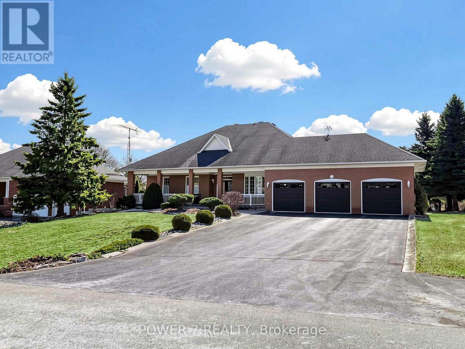 49 Pettet Road, Whitchurch-Stouffville, Ontario  L4A 3J2 - Photo 3 - N13171808