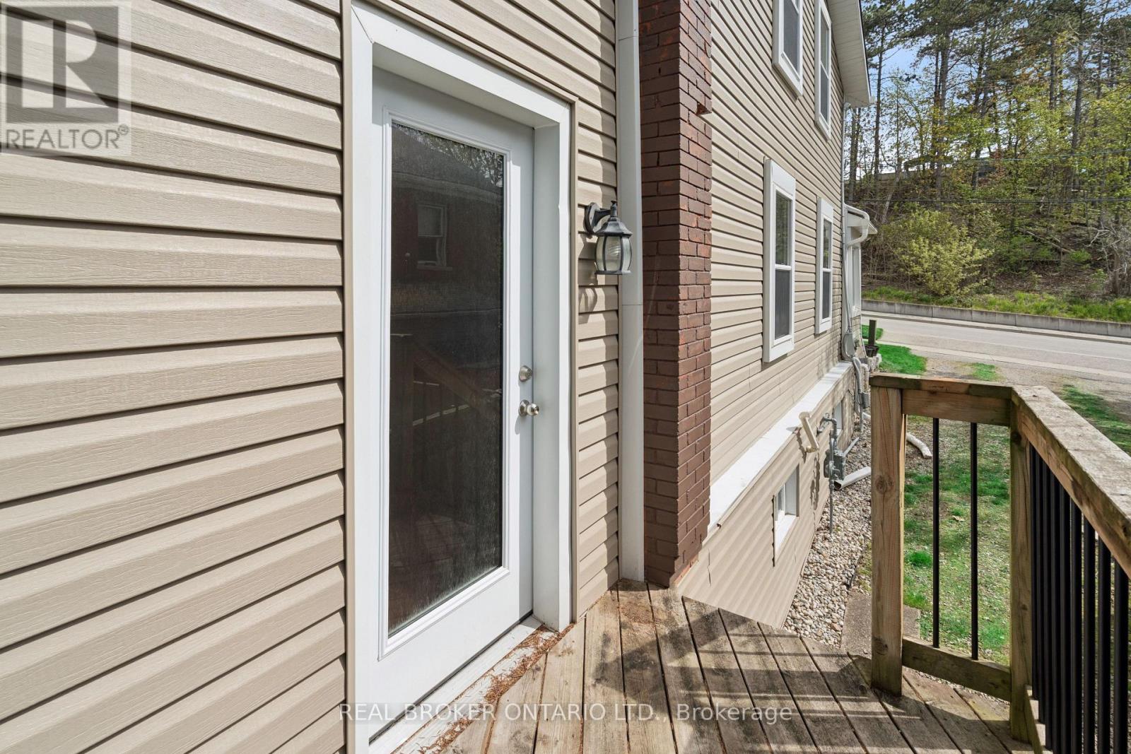 26 Dublin Street N, Guelph, Ontario  N1H 4M8 - Photo 34 - X13173552