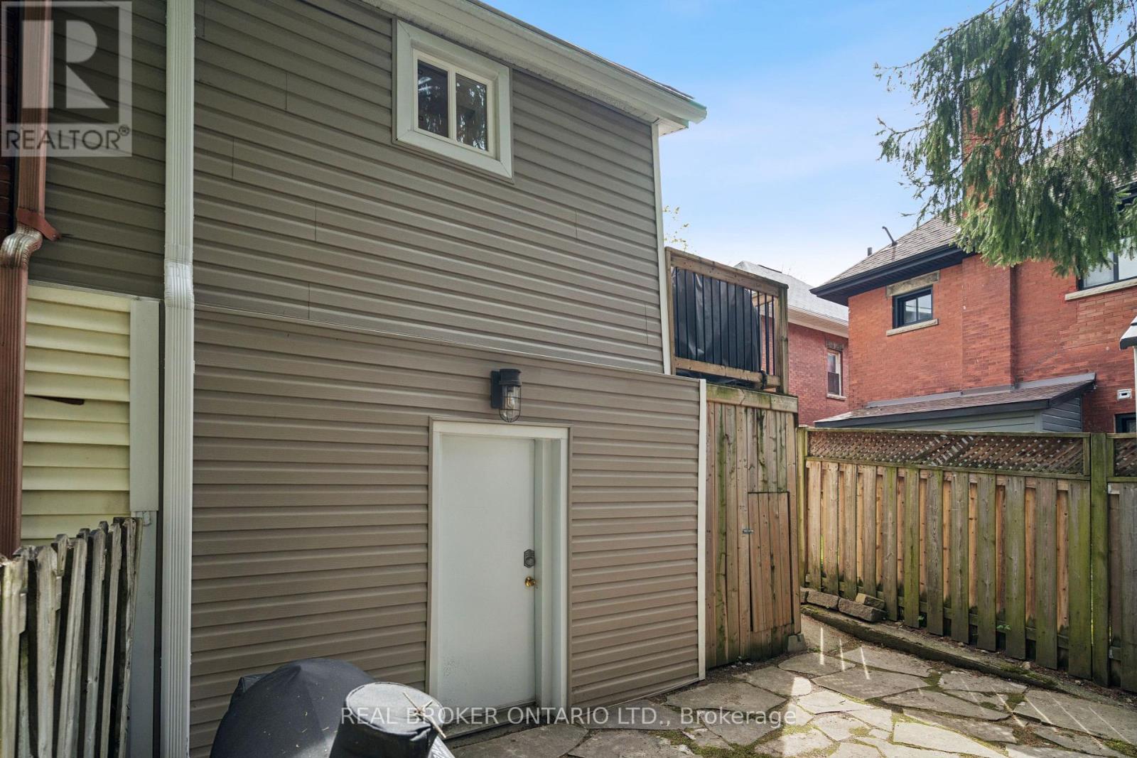 26 Dublin Street N, Guelph, Ontario  N1H 4M8 - Photo 36 - X13173552