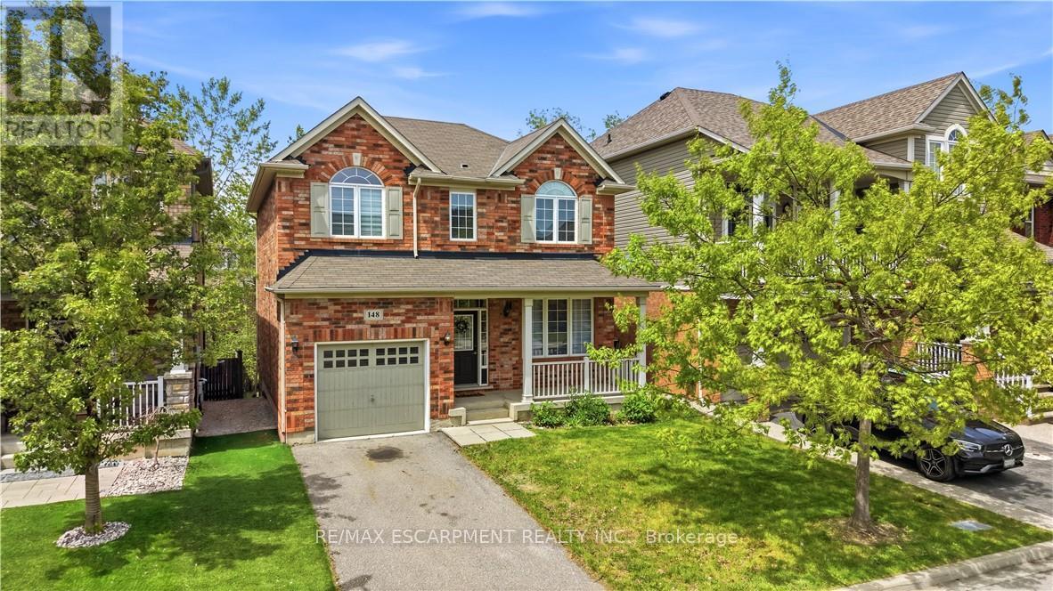 148 Montreal Circle, Hamilton, Ontario  L8E 0C8 - Photo 2 - X13173558