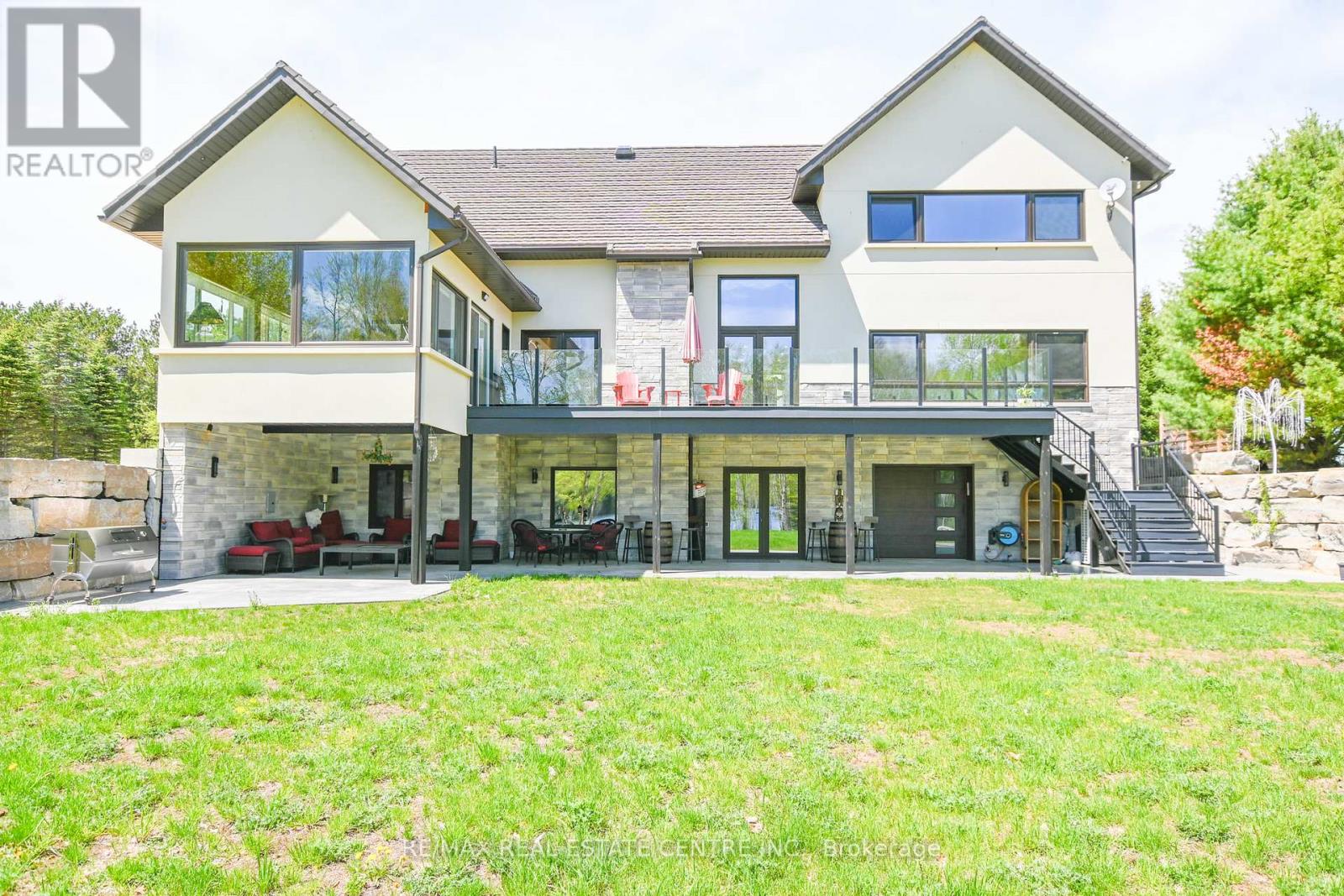 99 BRETHOUR ROAD, Hastings Highlands, Ontario