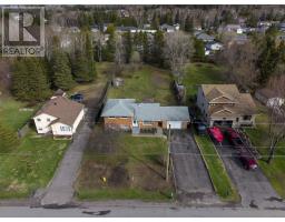 250 MASTERS ST, THUNDER BAY, Ontario