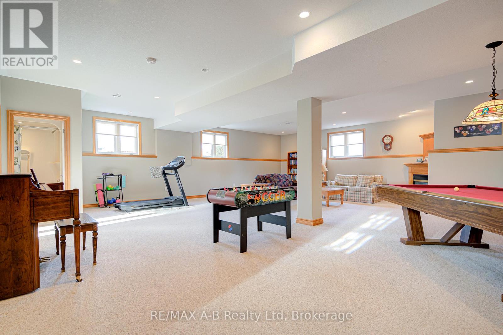 194 Station Road, Perth South, Ontario  N0K 1X0 - Photo 30 - X12913164