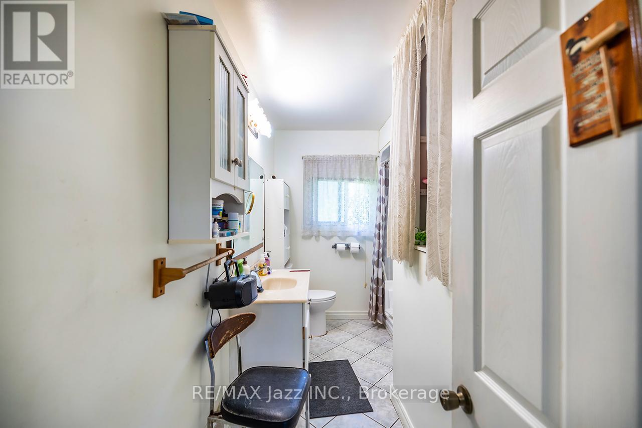 733 Townline Road N, Clarington, Ontario  L1K 3C8 - Photo 13 - E13173904