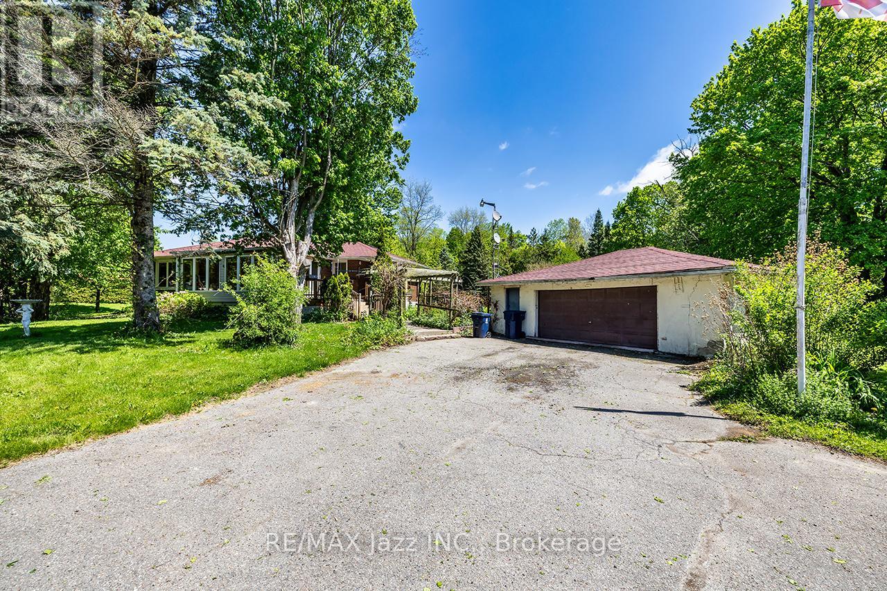 733 Townline Road N, Clarington, Ontario  L1K 3C8 - Photo 4 - E13173904