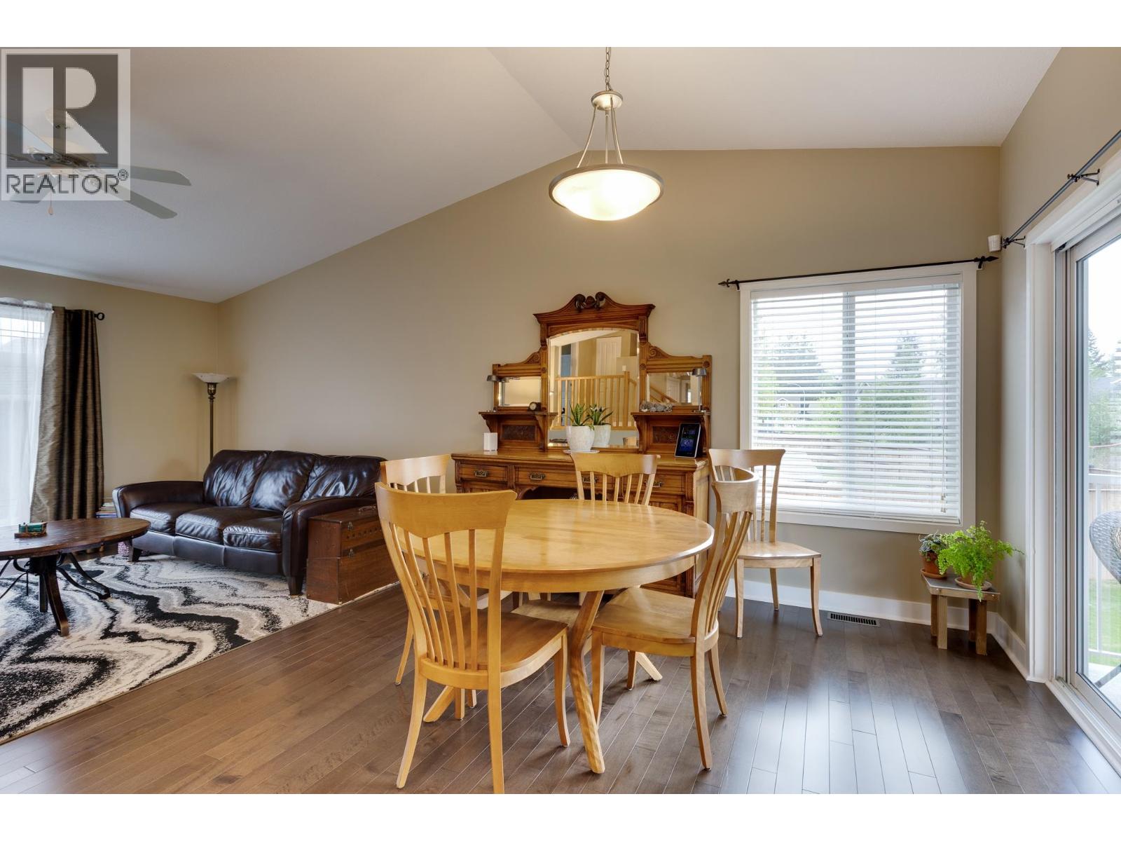 7556 Hough Place, Prince George, British Columbia  V2N 0A5 - Photo 7 - R3127960
