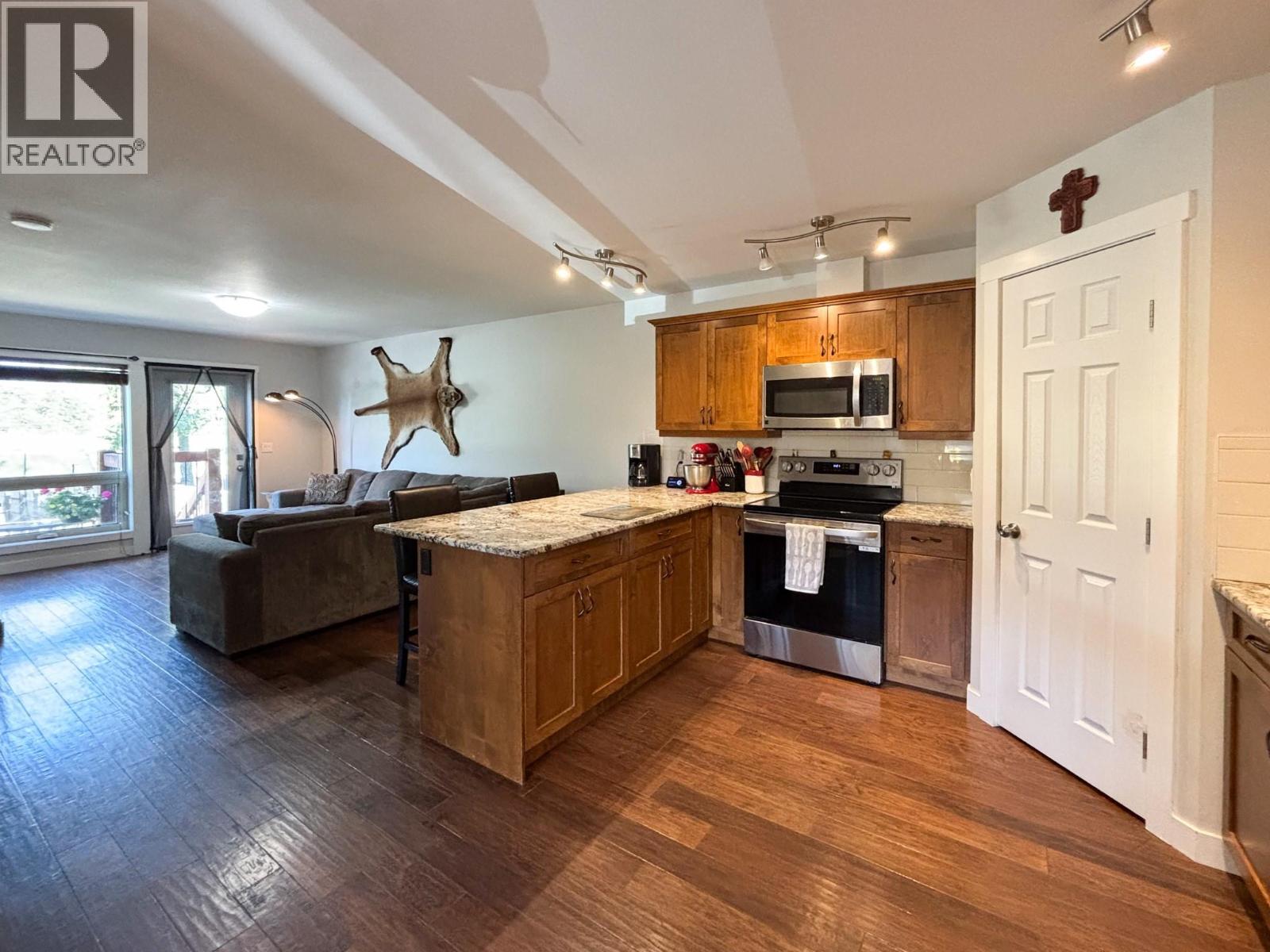 989 Swansea View Road Unit# 13, Invermere, British Columbia  V0A 1K3 - Photo 9 - 10388916