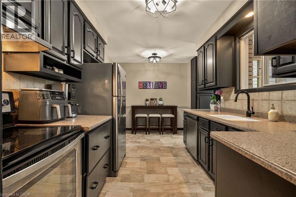 5119 Cherryhill Crescent, Burlington, Ontario  L7L 4B8 - Photo 7 - 40824410
