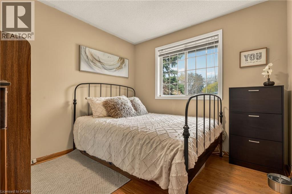 5119 Cherryhill Crescent, Burlington, Ontario  L7L 4B8 - Photo 12 - 40824410