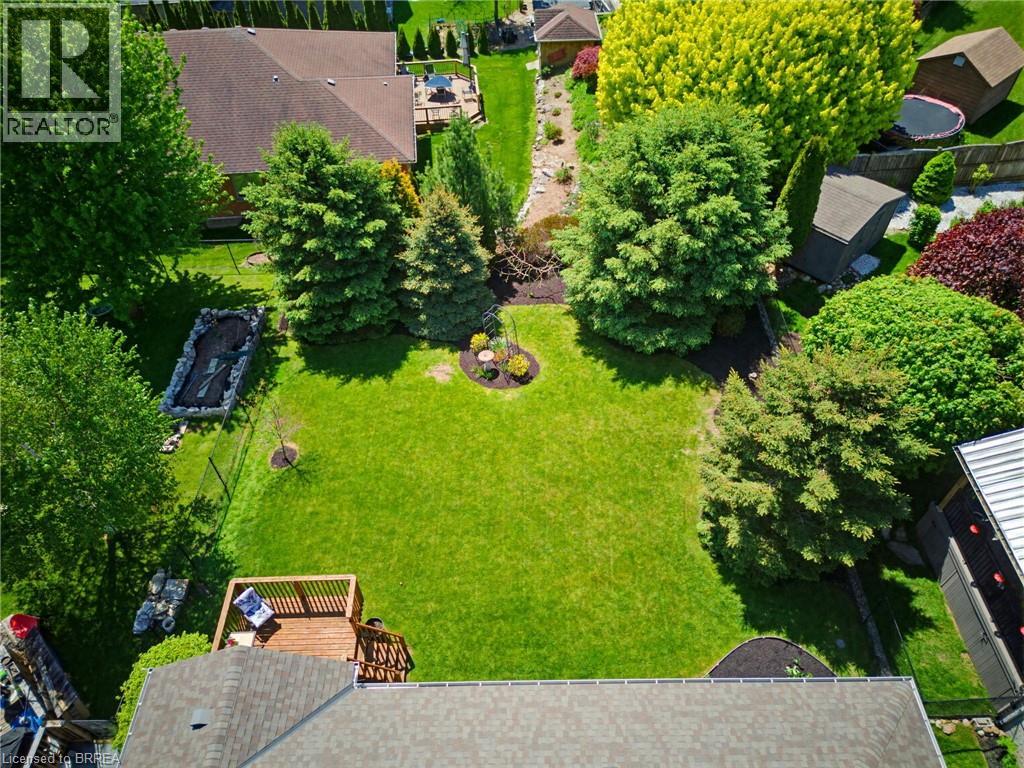 22 Taylor Road, St. George, Ontario  N0E 1N0 - Photo 9 - 40832918