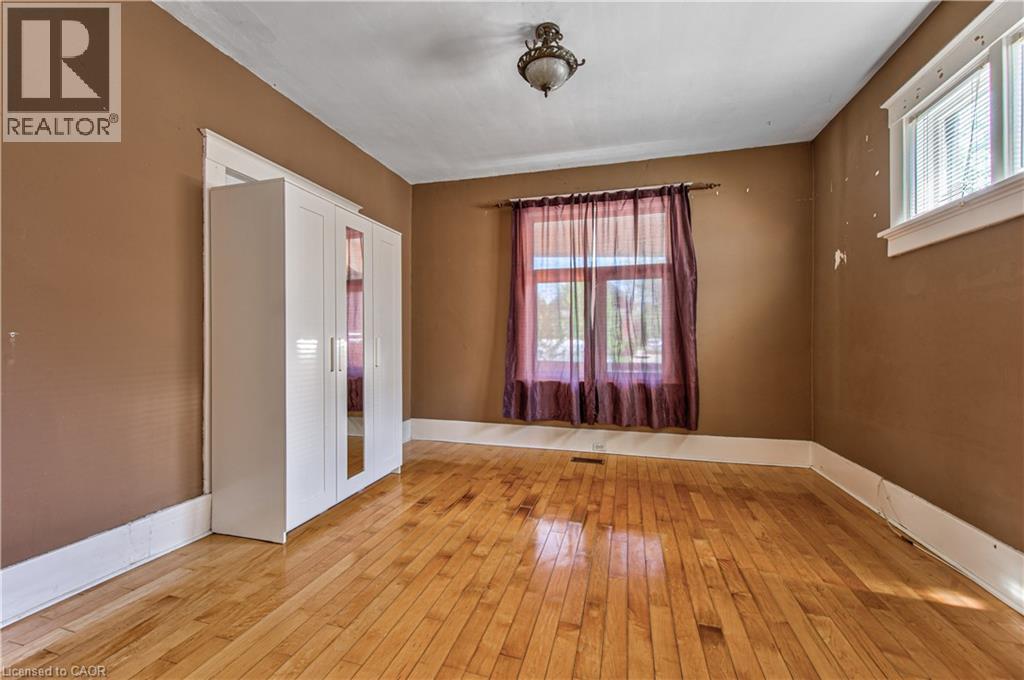 22 Herlan Avenue, Kitchener, Ontario  N2G 4K3 - Photo 16 - 40833510