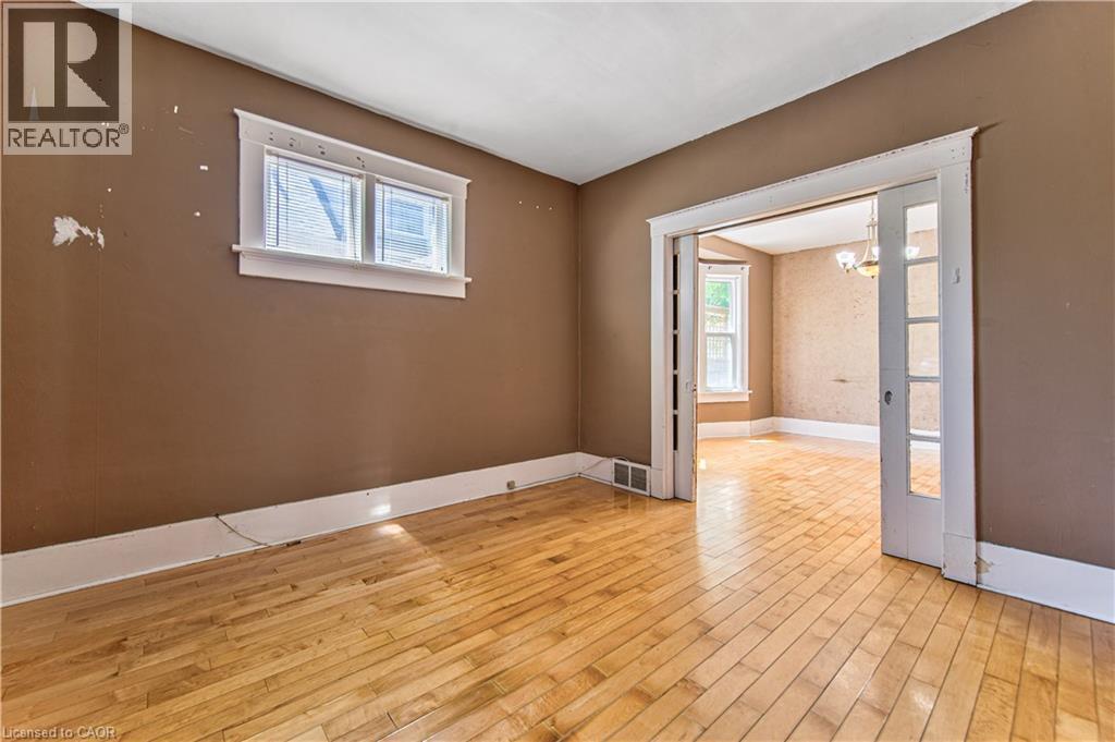 22 Herlan Avenue, Kitchener, Ontario  N2G 4K3 - Photo 17 - 40833510