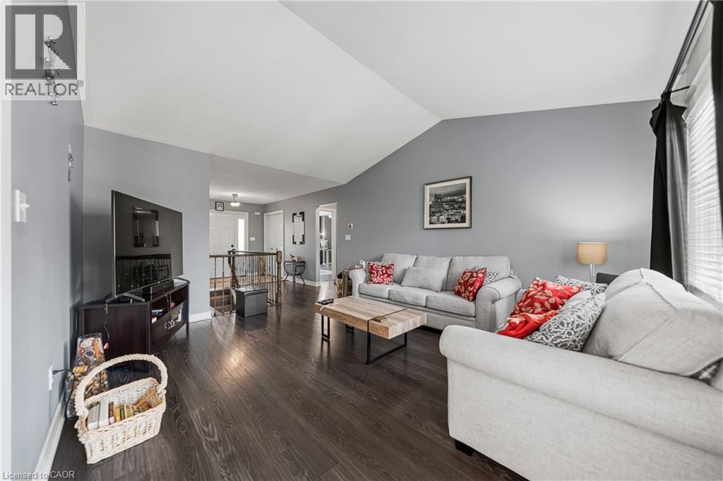 1052 Vansickle Road N, St. Catharines, Ontario  L2S 2X3 - Photo 8 - 40833362