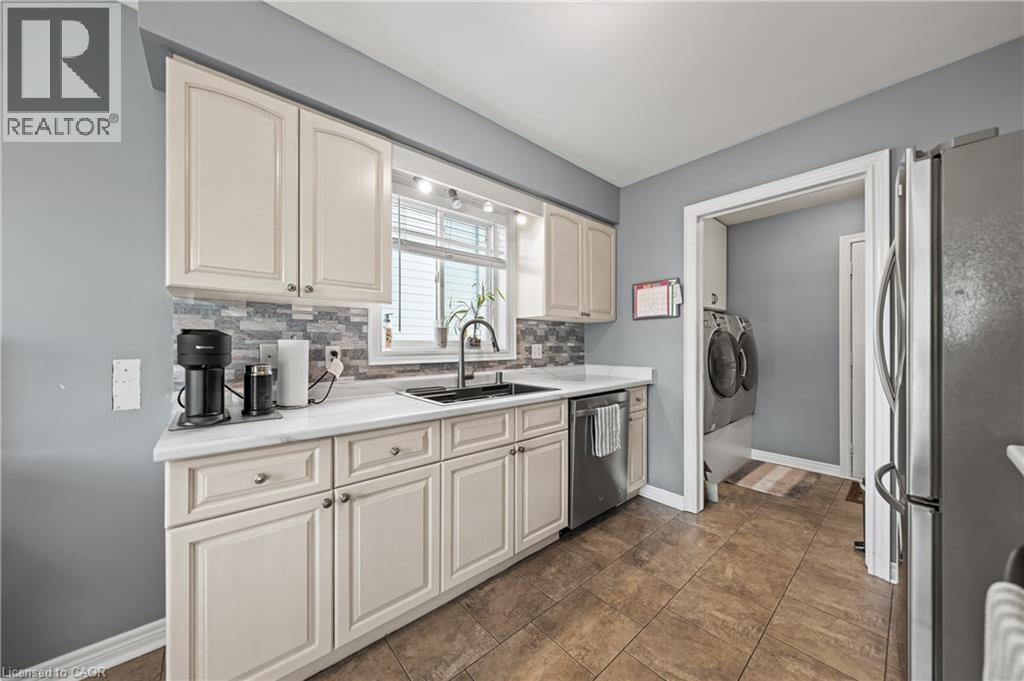 1052 Vansickle Road N, St. Catharines, Ontario  L2S 2X3 - Photo 17 - 40833362