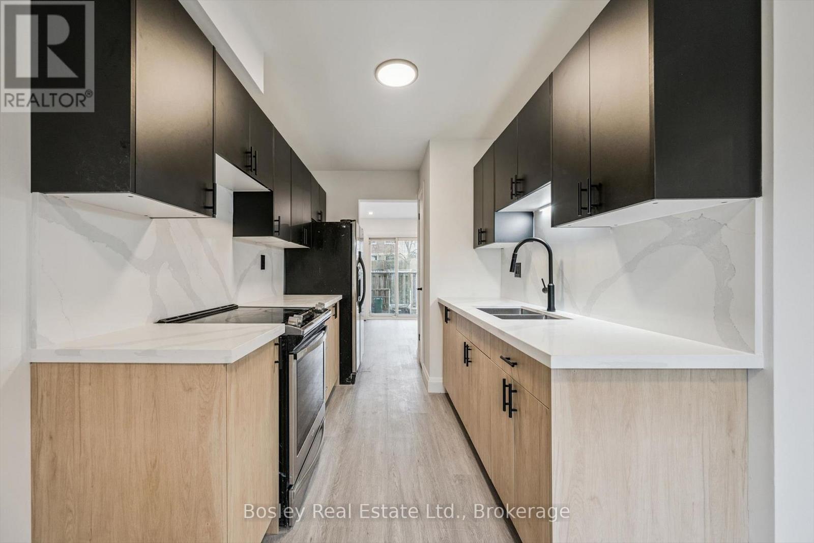 49 - 900 Central Park Drive, Brampton, Ontario L6S 3J6 - Photo 8 - W13173948