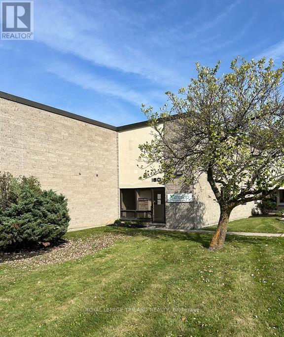 156-160 Newbold Court, London South, Ontario  N6E 1K3 - Photo 1 - X13173720