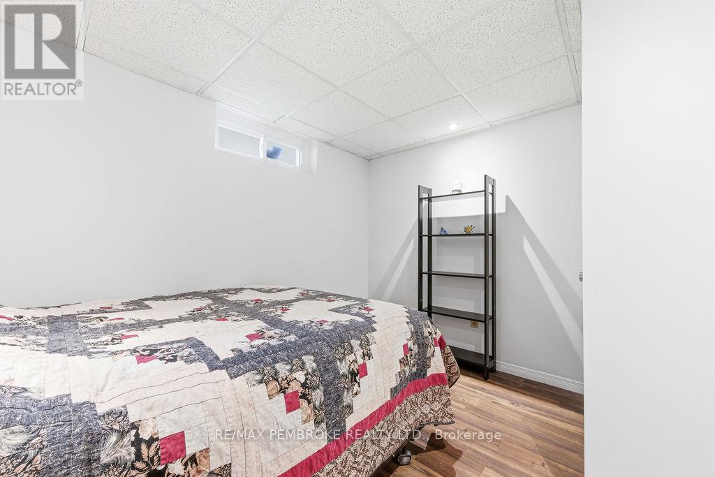 36 Selkirk Street, Petawawa, Ontario  K8H 1P2 - Photo 29 - X13173764