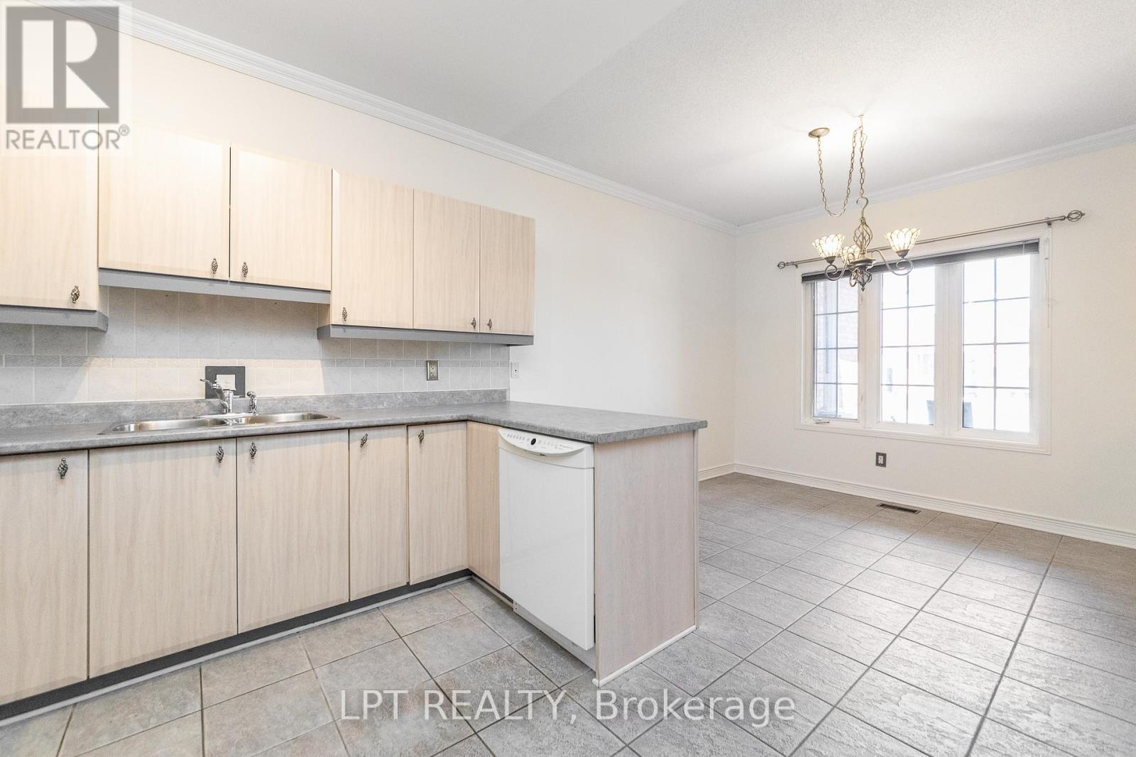 49 Melville Road, Arnprior, Ontario  K7S 3X9 - Photo 9 - X13173852