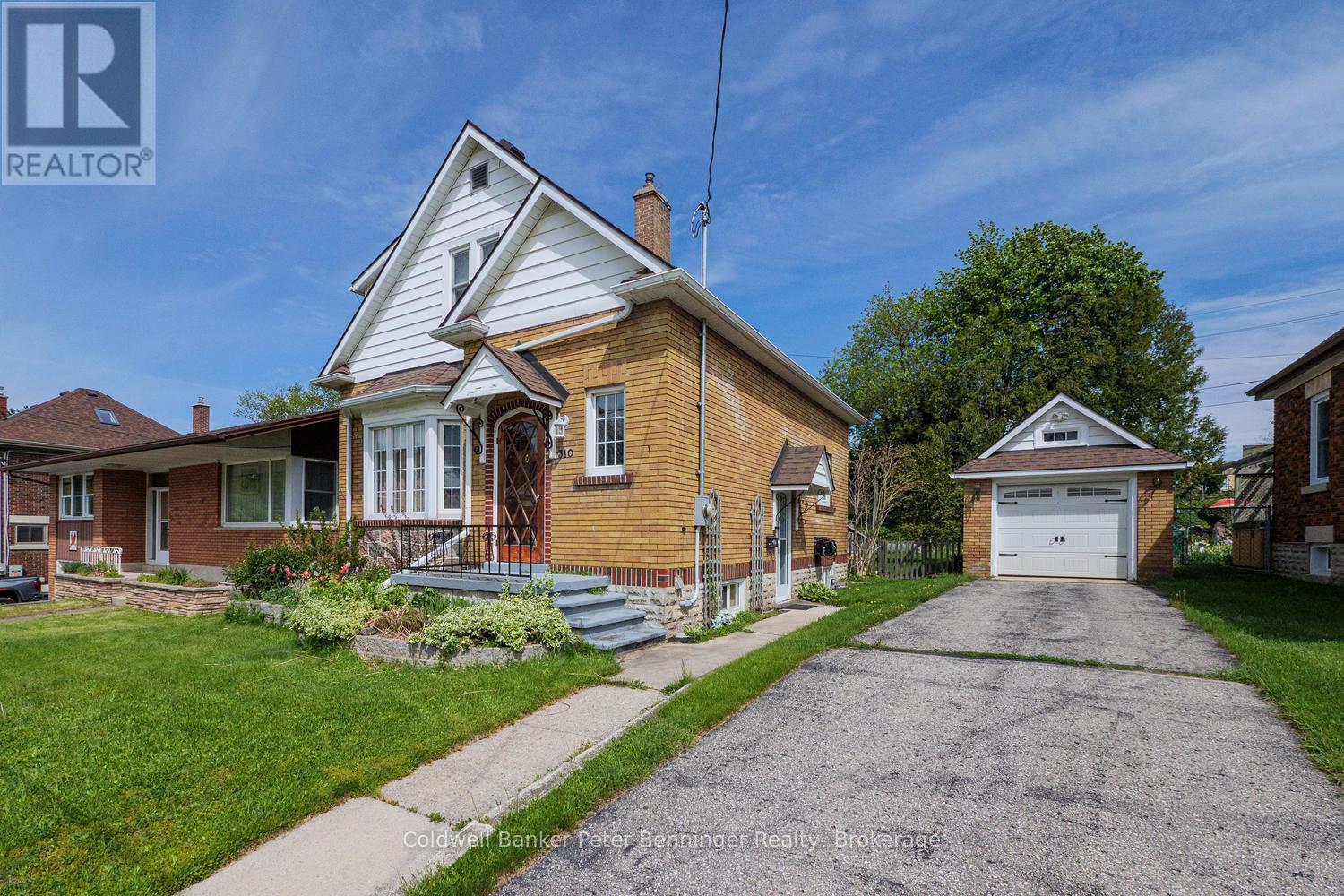 310 9th Street, Hanover, Ontario N4N 1L4 - Photo 1 - X13173810