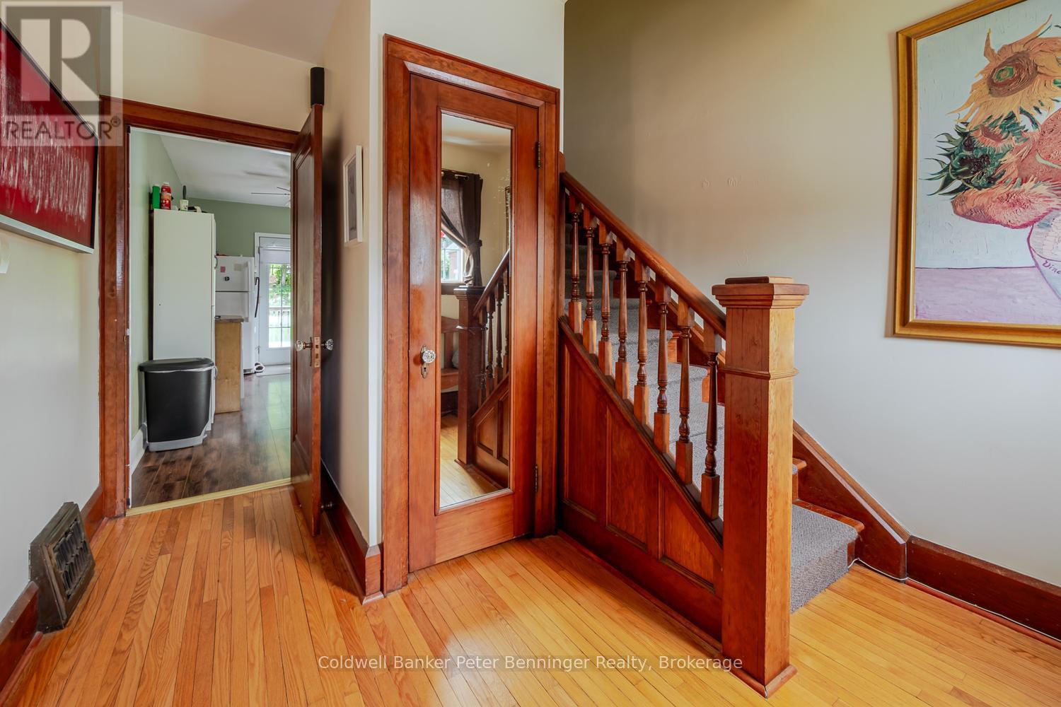 310 9th Street, Hanover, Ontario N4N 1L4 - Photo 7 - X13173810