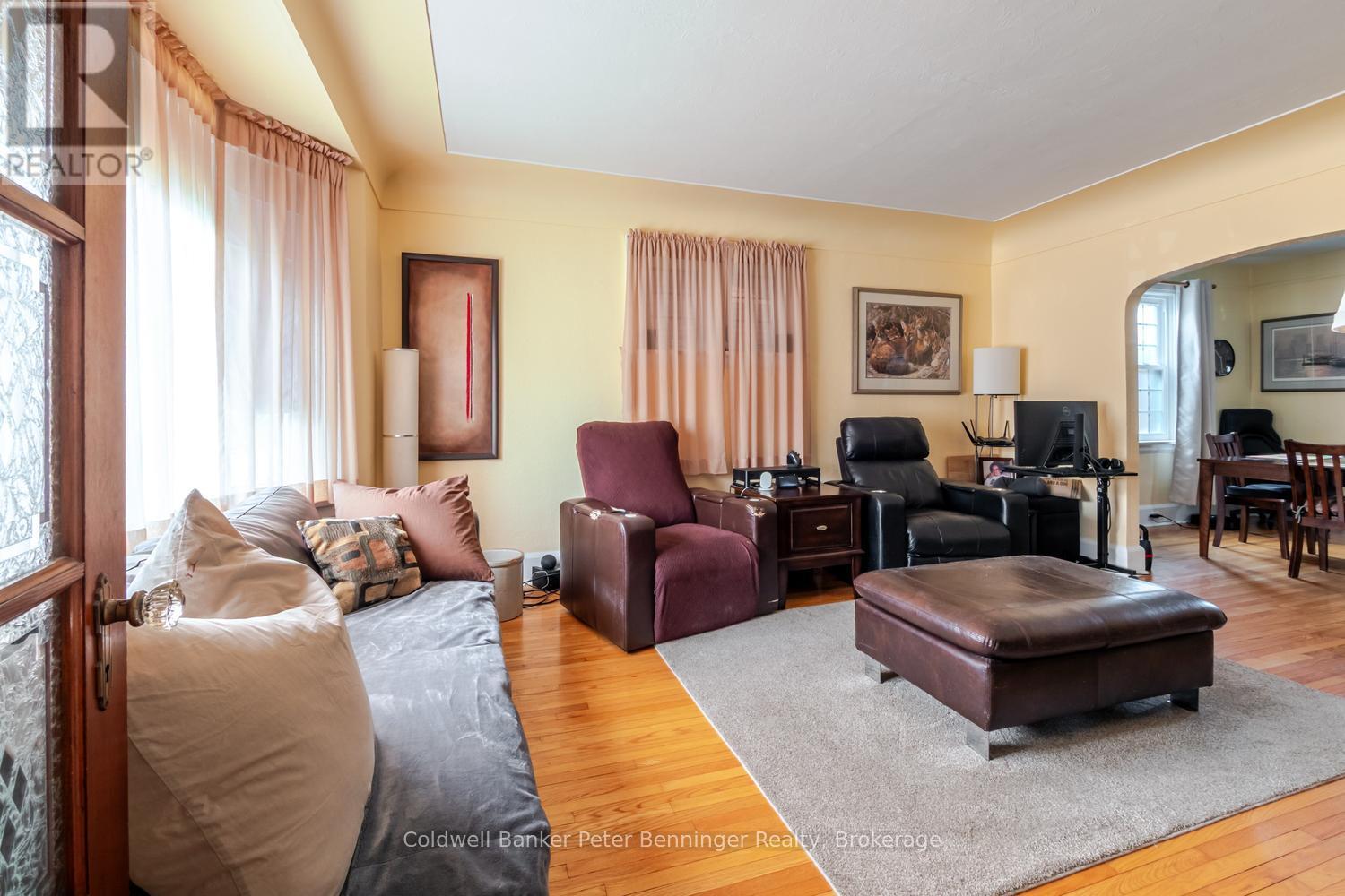 310 9th Street, Hanover, Ontario N4N 1L4 - Photo 8 - X13173810