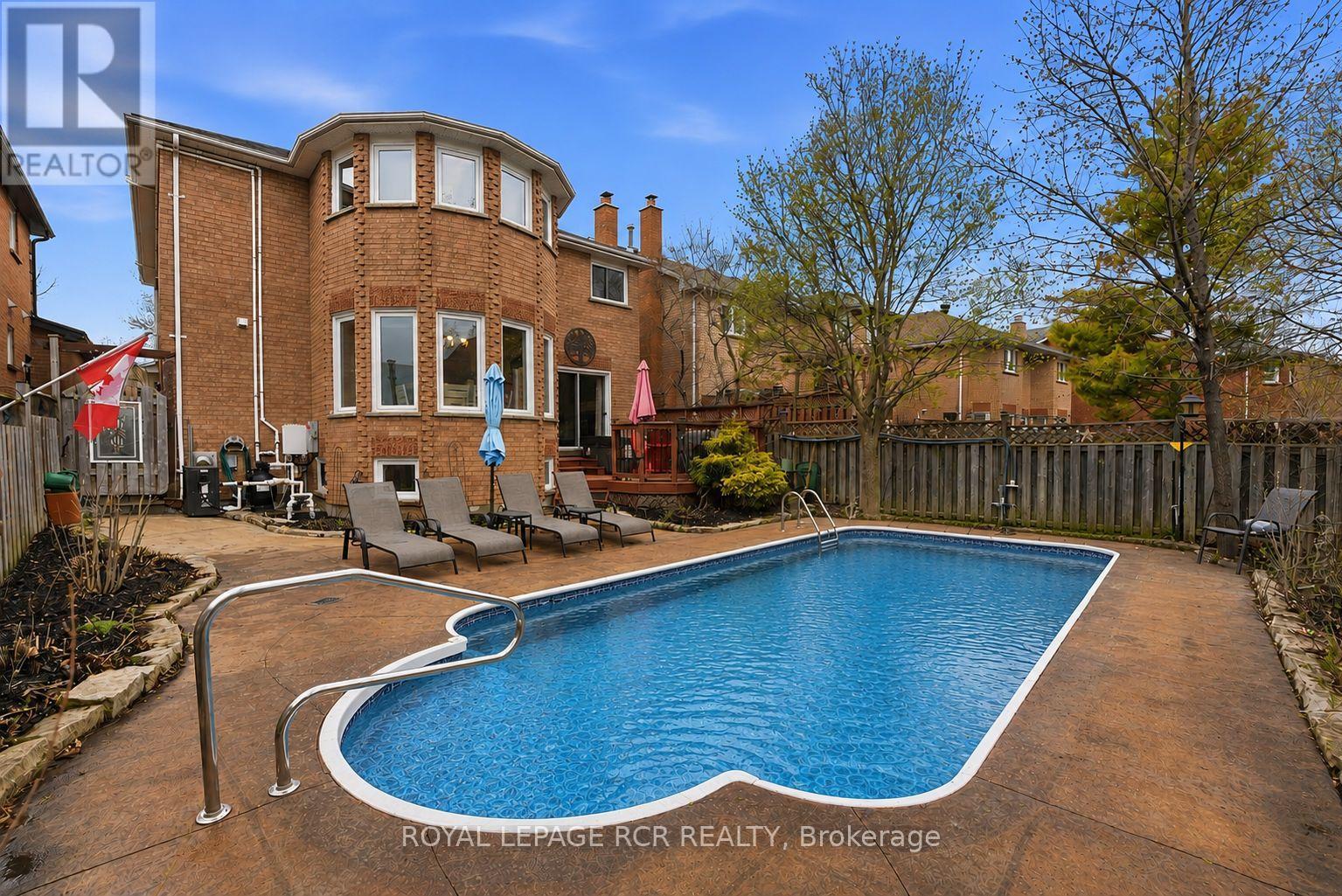 59 Dawlish Avenue, Aurora, Ontario  L4G 6R4 - Photo 2 - N13094810